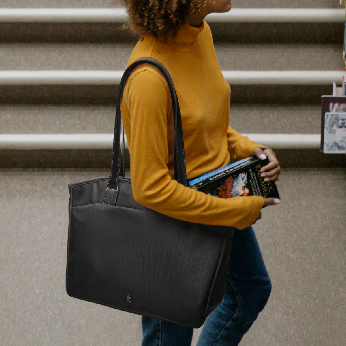 Versatile-T23 Laptop Tote Çanta 12.5L – Siyah