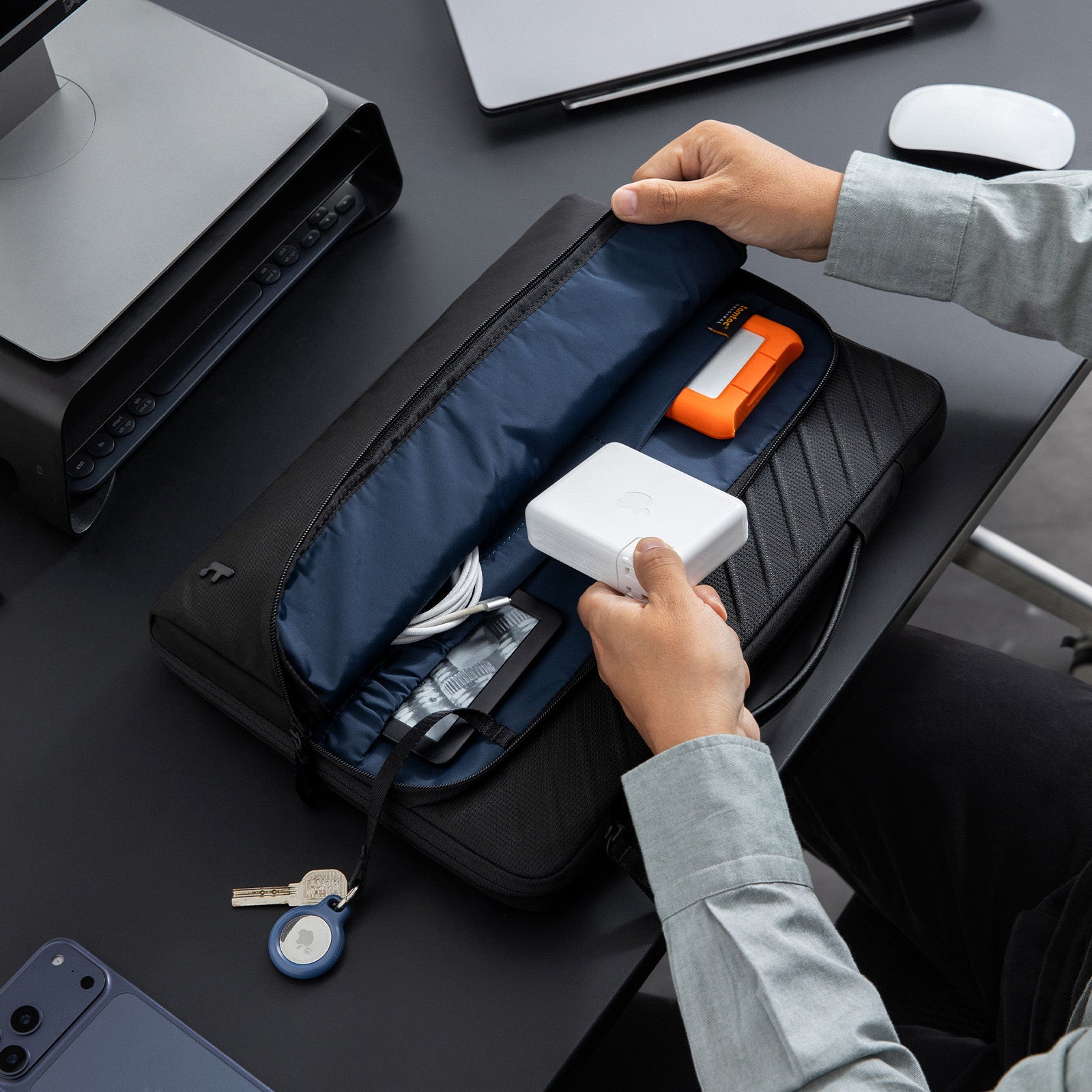 Voyage Serisi A24 13 Inç Noteboook El Çantası
