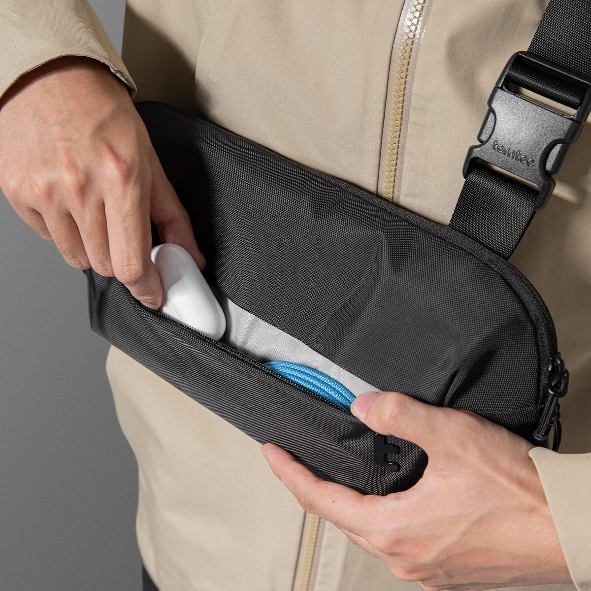 Explorer-T21 Sling Çanta 4L – Siyah
