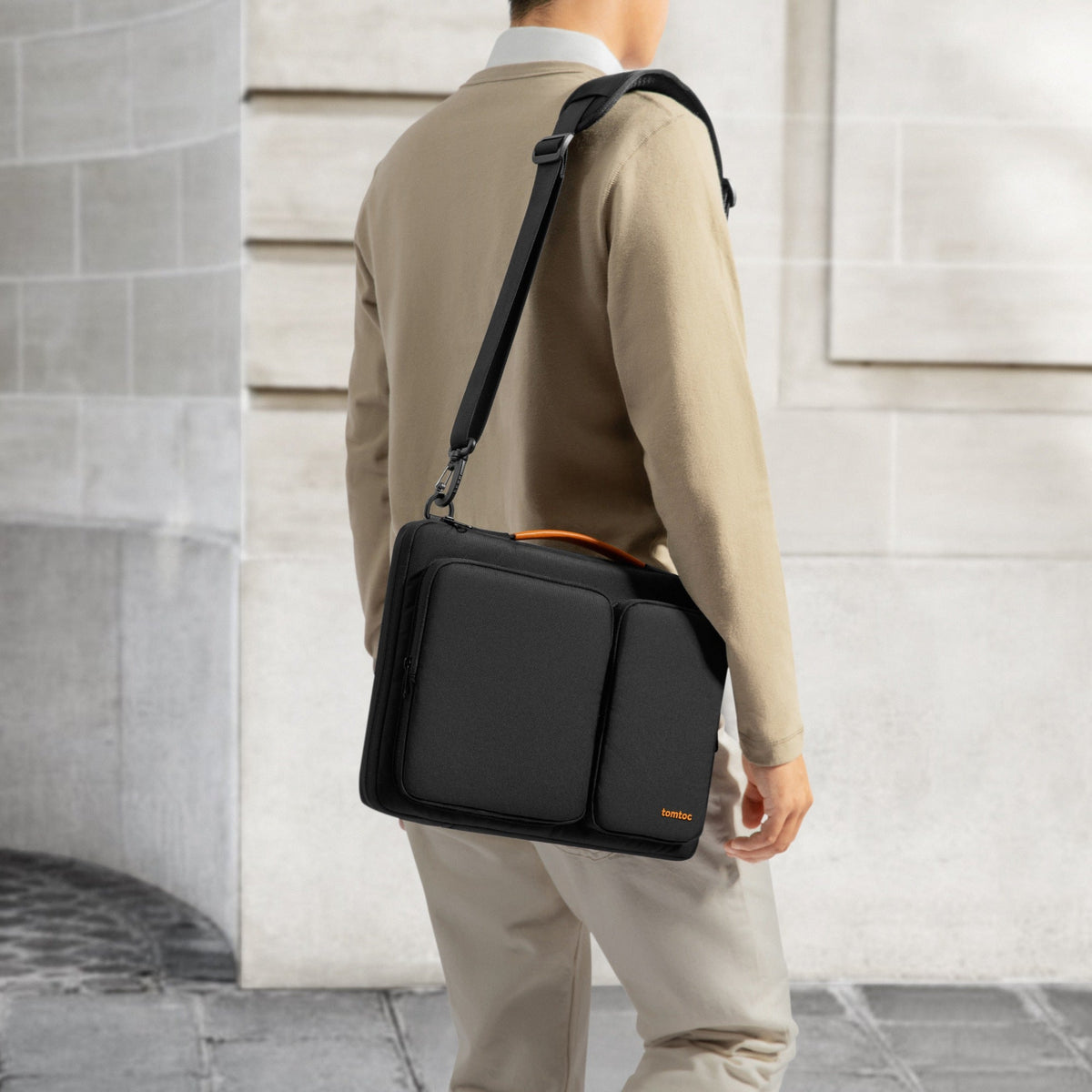 Defender-A42 Laptop Omuz Çantası #Renk_Siyah