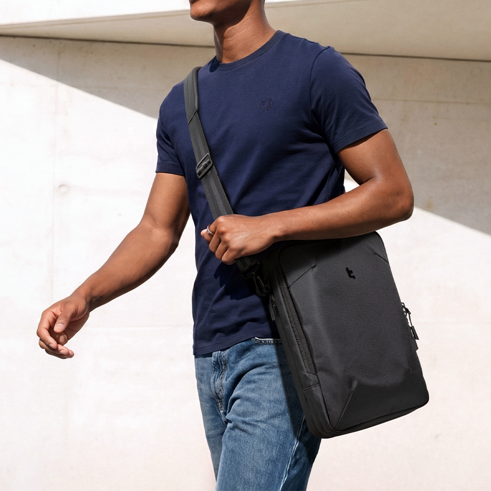 UrbanEX-A04 Laptop Omuz Çantası