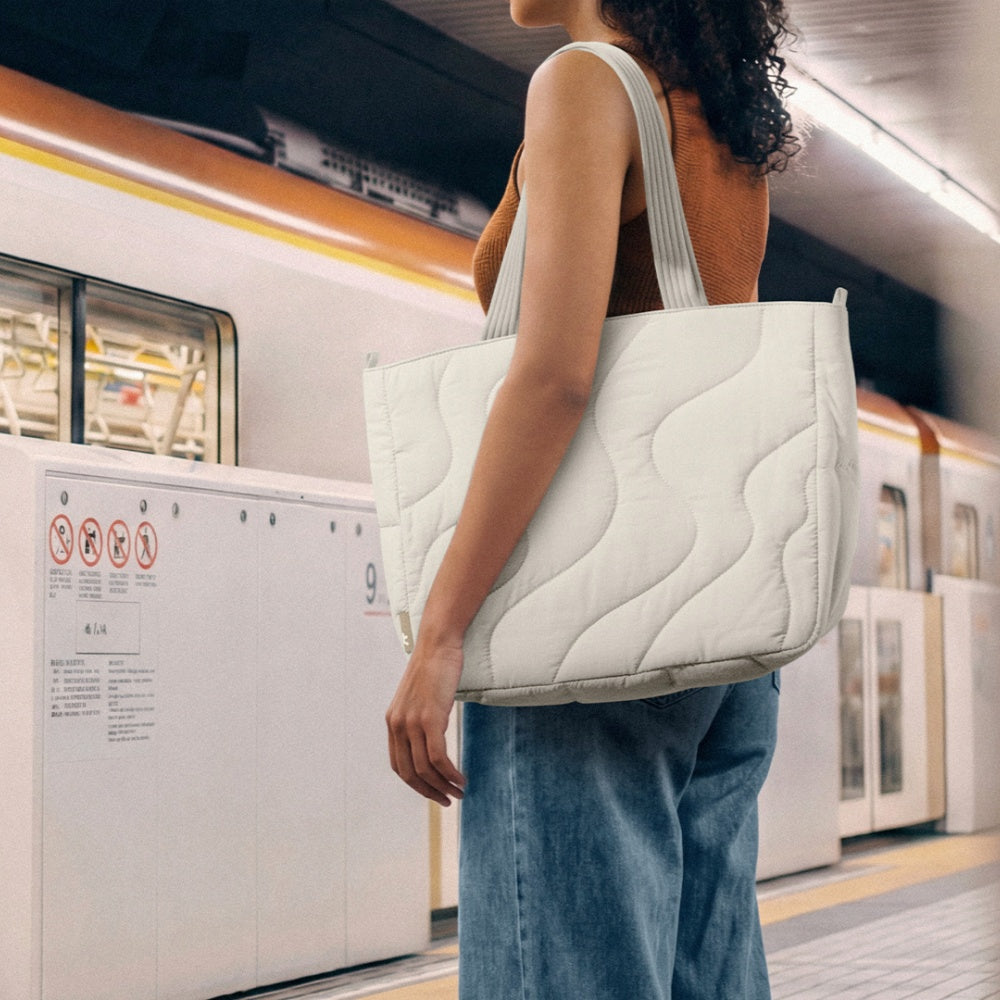 Terra-T38 Laptop Tote Çanta 13.5L – Kar Beyazı