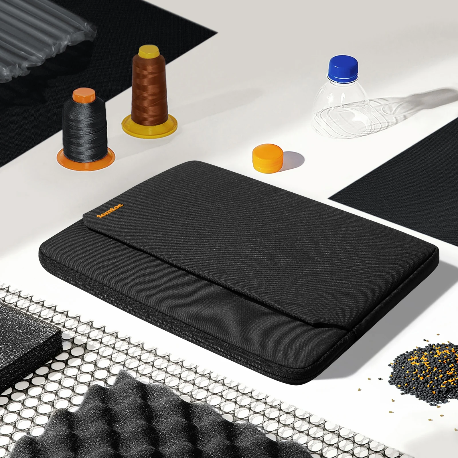 Light Serisi A18 15 inç Notebook Kılıfı