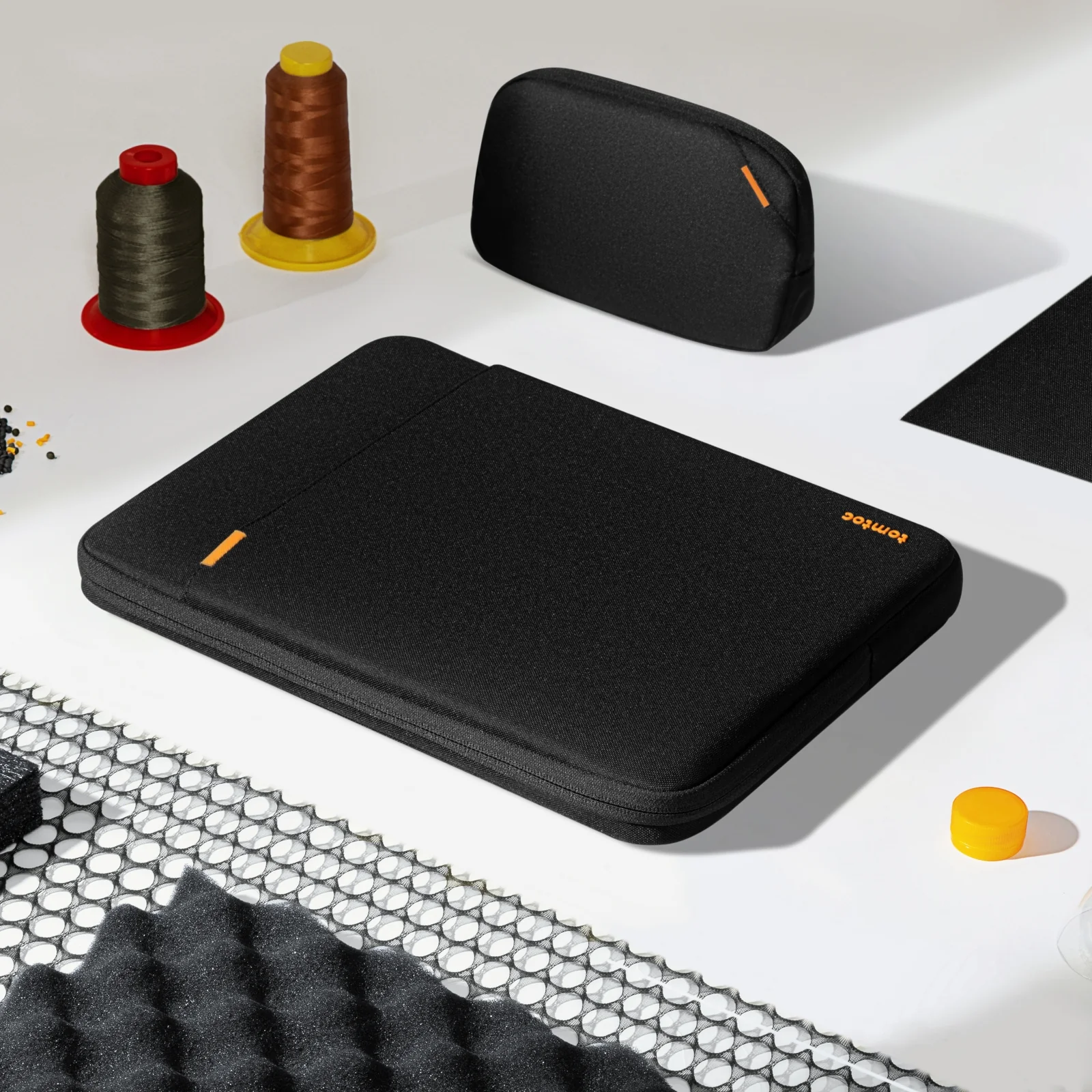 Defender A13 15 inç El Çantası Notebook Kılıf Kiti