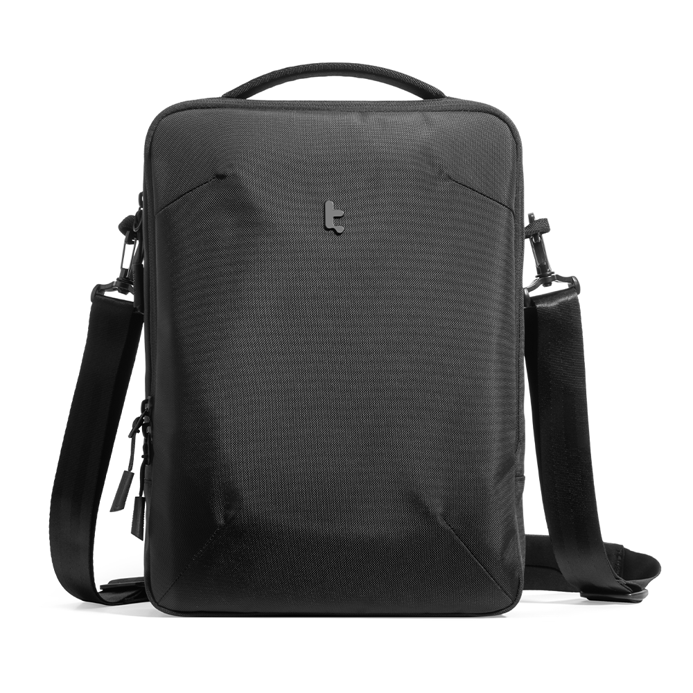 UrbanEX-A04 Laptop Omuz Çantası — 16" MacBook Pro / Siyah