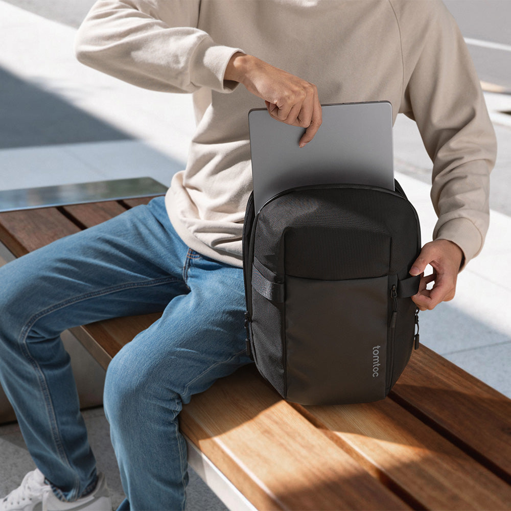 Navigator-T24 Sling Çanta – Siyah