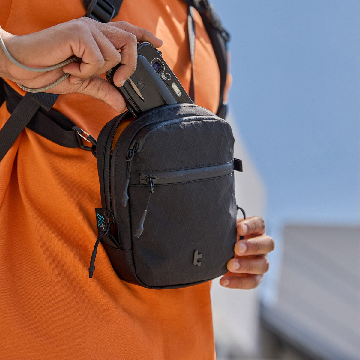 Aviator-T37 X-Pac Çapraz Askılı Çanta 1.3L – Siyah