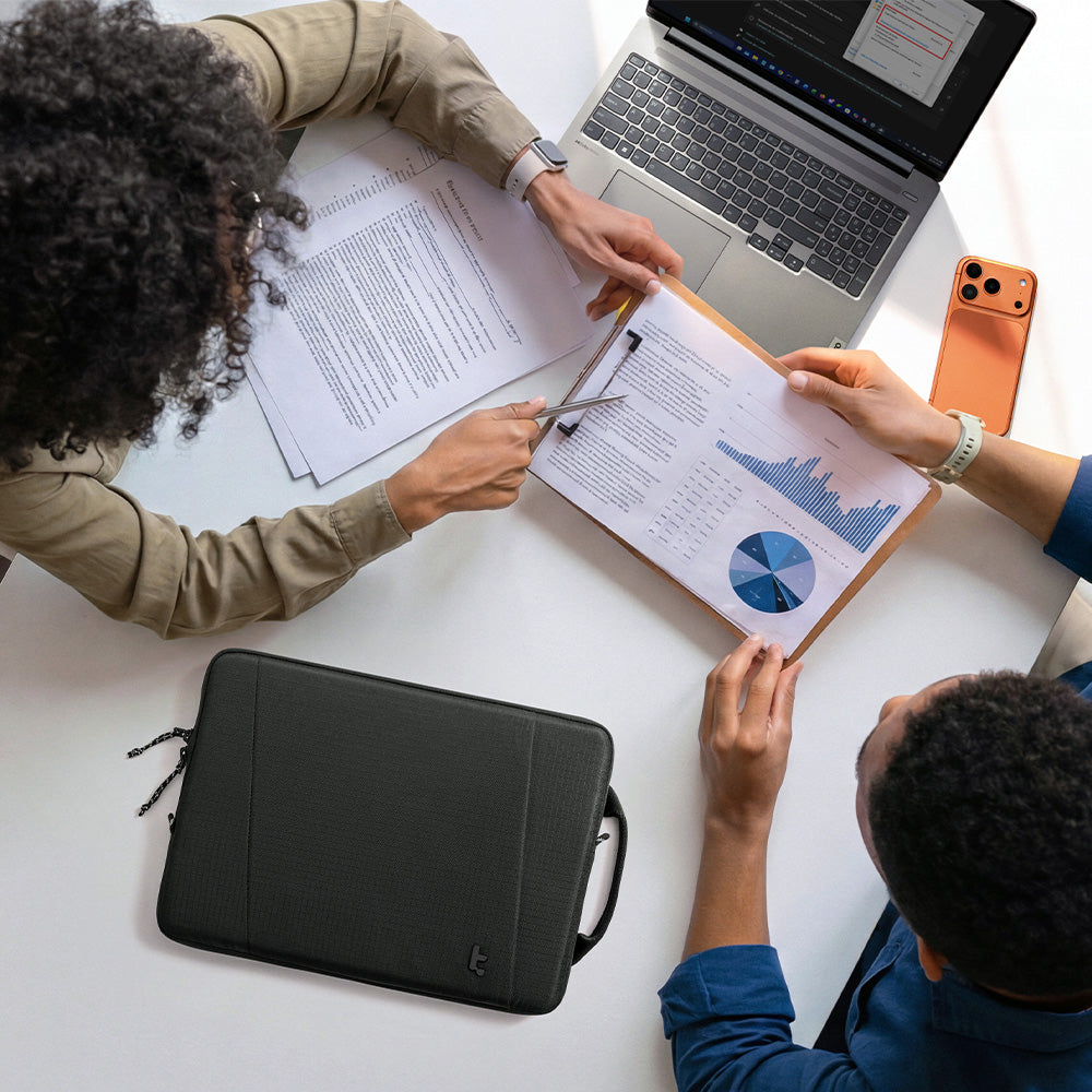 Essence Serisi A35 16 Inç Notebook El Çantası ve Kılıf