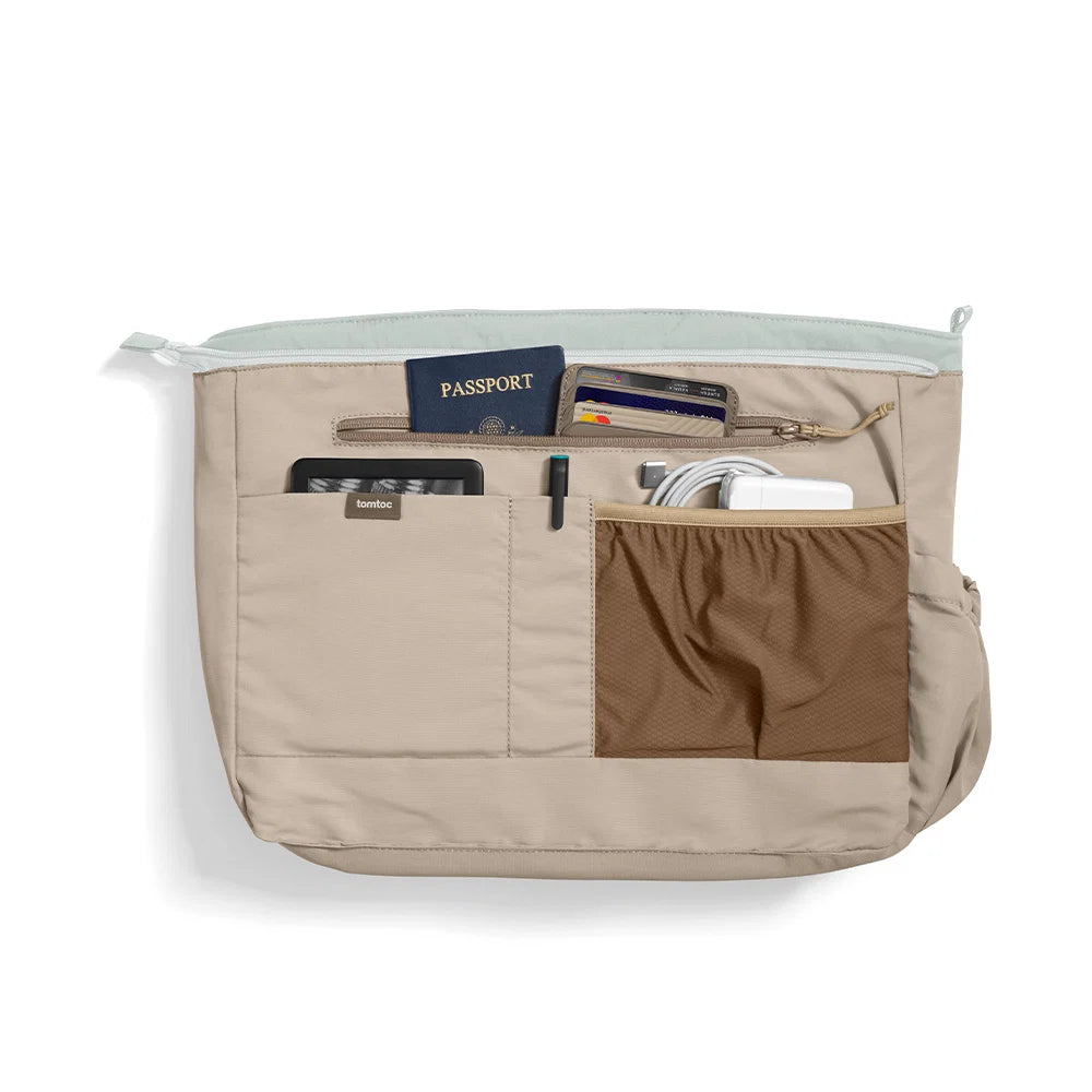 Versatile Terra Serisi T38 16 Inç / 13.5 L Sis Mavisi Notebook Çantası