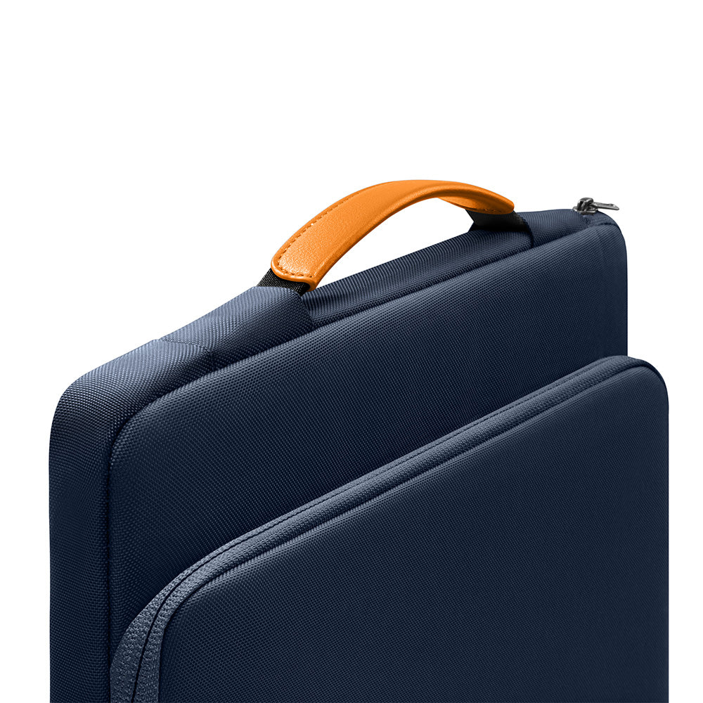 Defender A14 16 Inç Macbook Pro Çantası