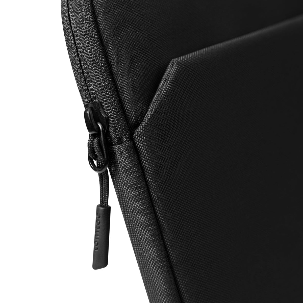 Light-A18 Laptop Kılıfı – Siyah