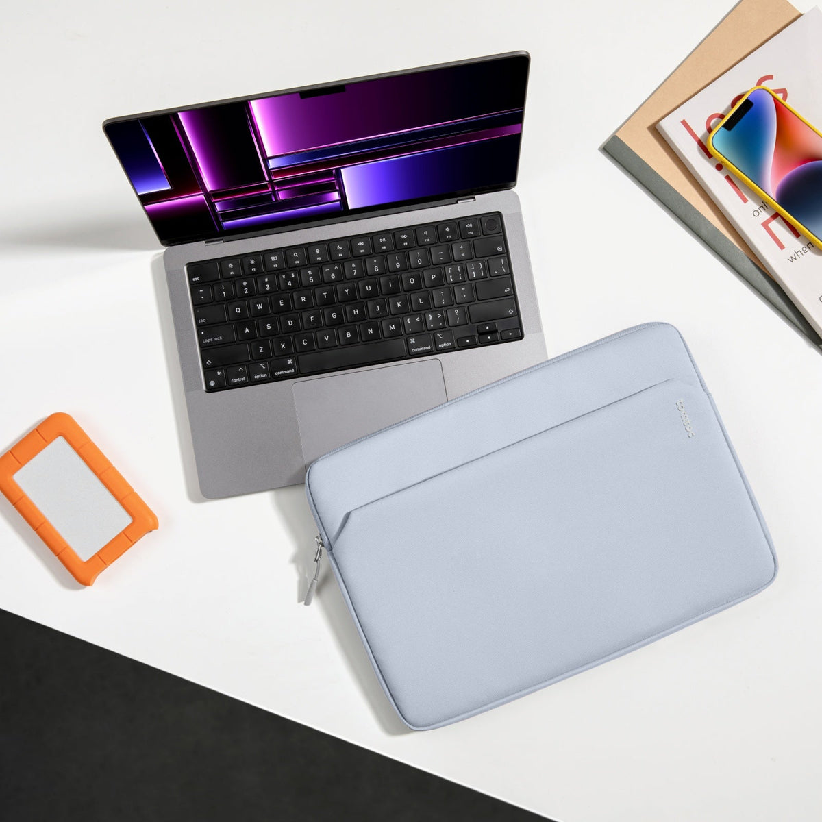 Light-A18 Laptop Kılıfı – Açık Mavi