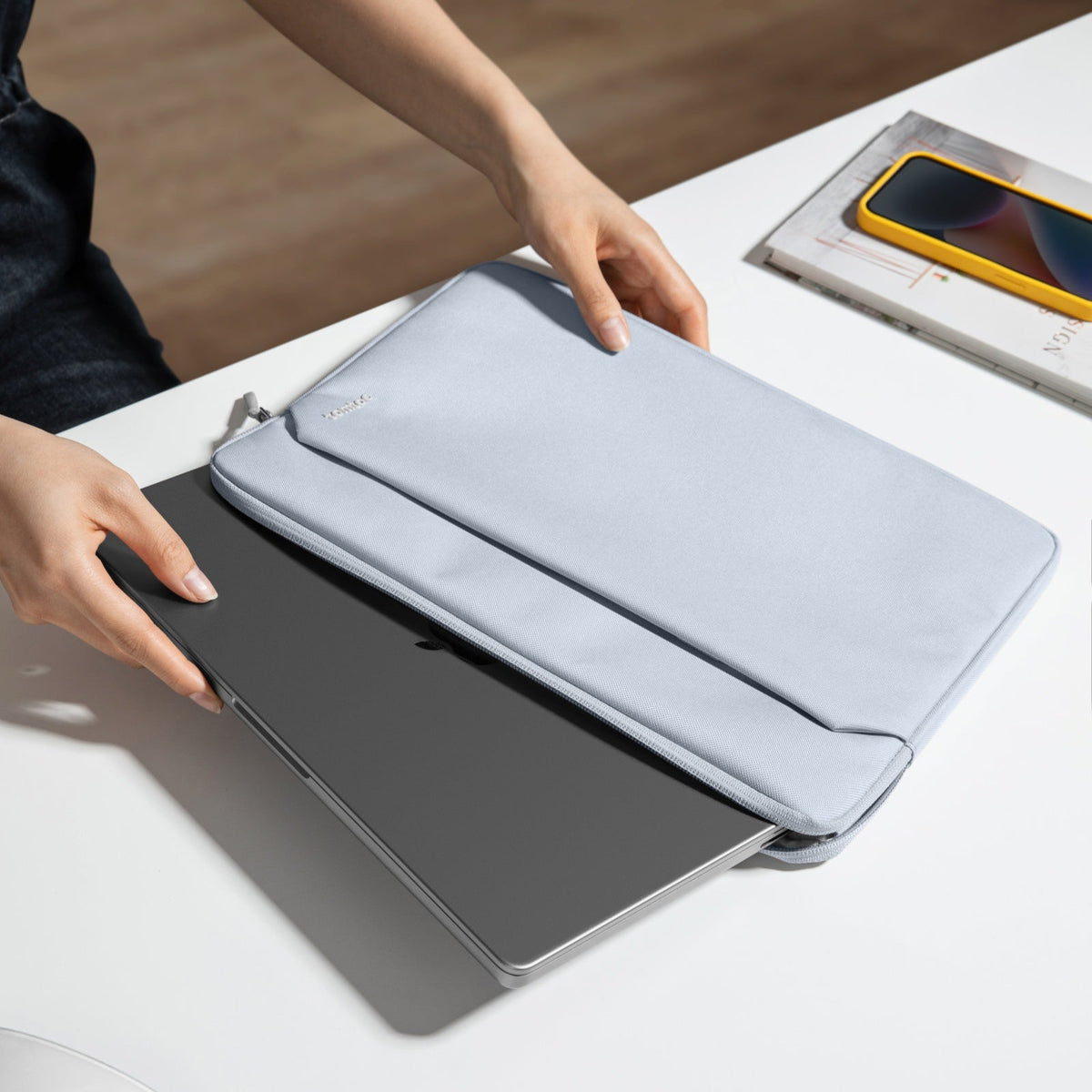 Light-A18 Laptop Kılıfı – Açık Mavi