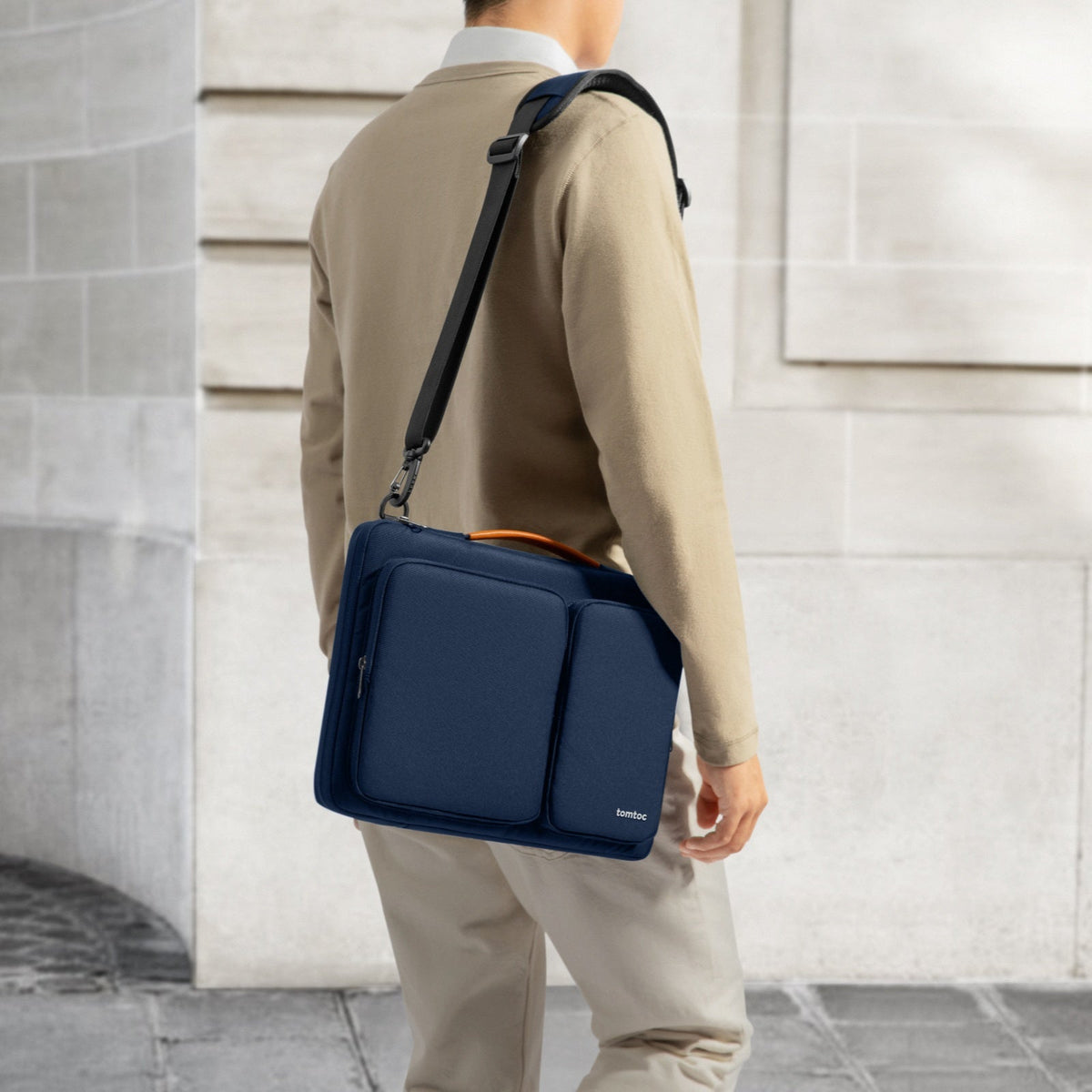 Defender-A42 Laptop Omuz Çantası #Renk_Lacivert